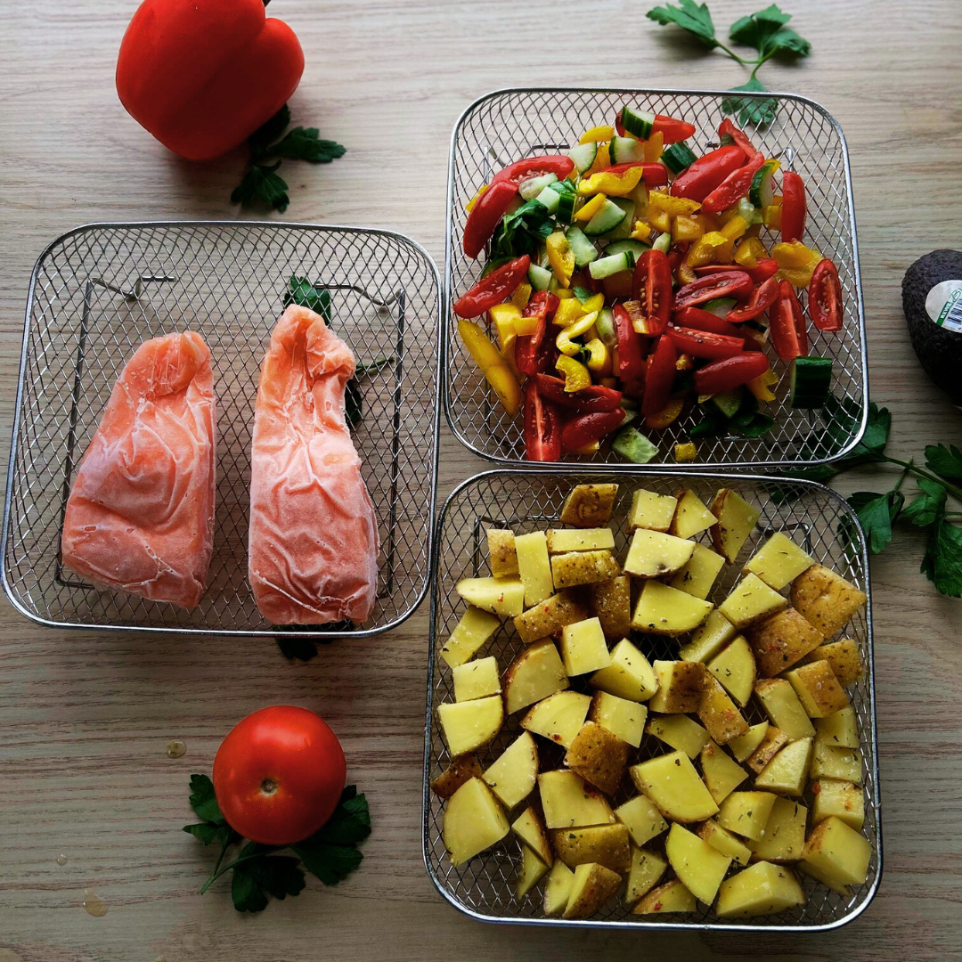Stackable baskets for even air cooking (x3)