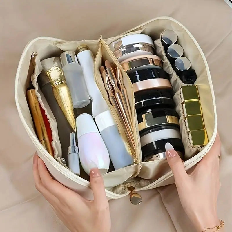 Grote toilettas en make-up tas voor op reis