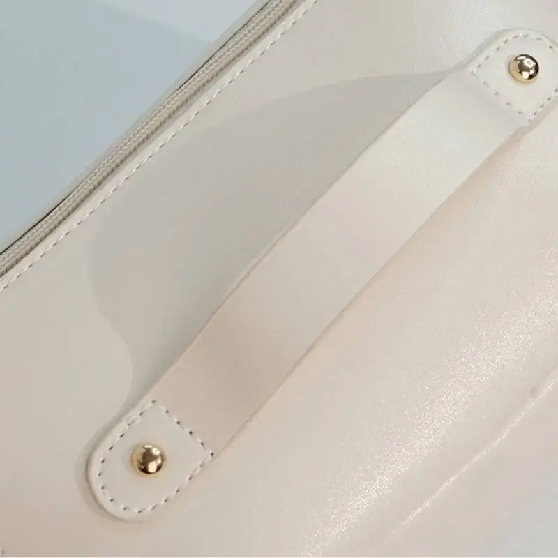 Grote toilettas en make-up tas voor op reis
