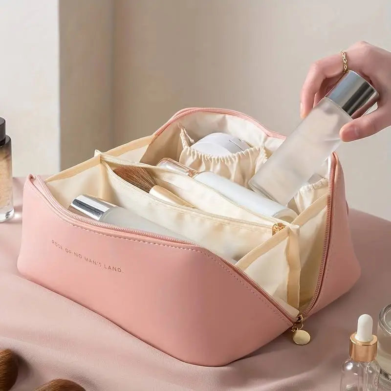 Grote toilettas en make-up tas voor op reis