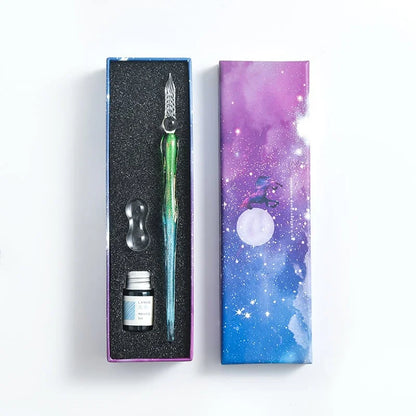 Write with elegance using the glass-dipped pen 