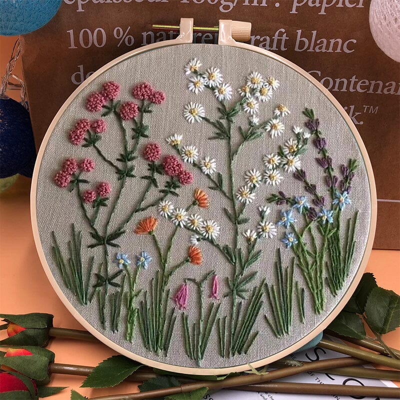 クリエイティブな趣味のためのフラワー刺繍キット 