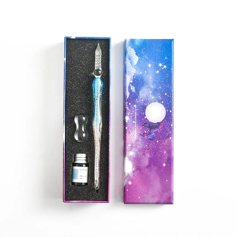 Write with elegance using the glass-dipped pen 