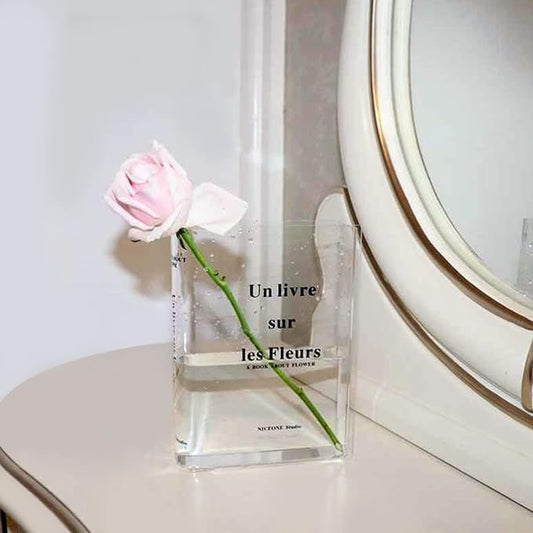 Vase livre décoratif – Élégance littéraire chez vous