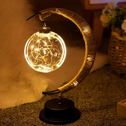 Závesná lampa mesiac pre čarovnú atmosféru 